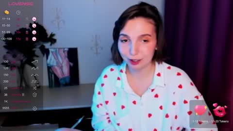 Hazel online show from October 30, 8:53 pm