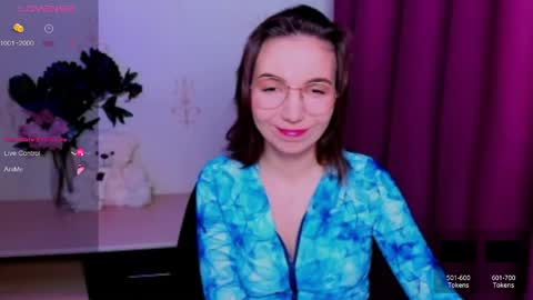 Hazel online show from May 18, 6:14 pm
