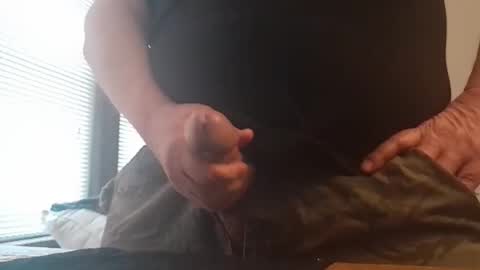 Snapshot of kindofabear chatting on February 22, 9:46 pm Kindofabear online show from February 22, 9:46 pm