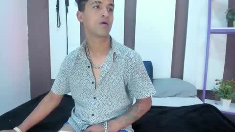 NIKKY AND MAIK online show from February 5, 3:22 am