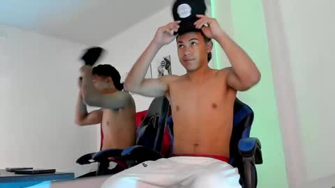 king_ares1 online show from April 2, 10:57 am