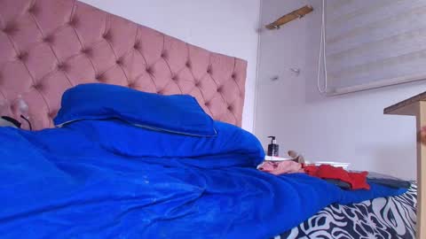 Bella online show from January 25, 9:15 am