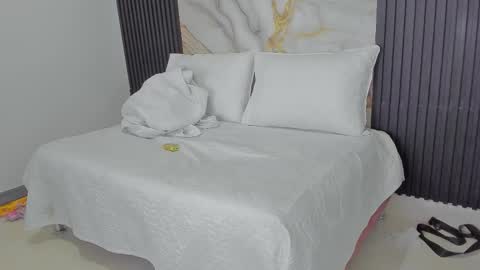 Snapshot of king_lovely_horny chatting on October 8, 10:35 am    KING     online show from October 8, 10:35 am