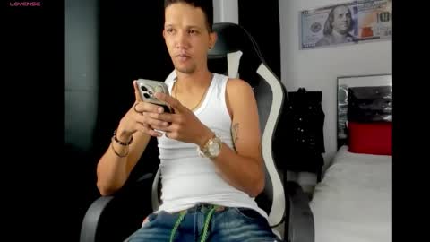 Snapshot of king_master7 chatting on April 4, 4:55 am king_master7 online show from April 4, 4:55 am