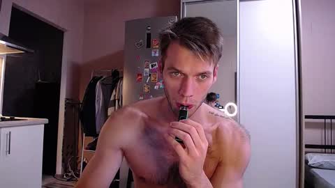 Snapshot of king_pong chatting on September 27, 5:01 am king_pong online show from September 27, 5:01 am