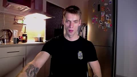 Snapshot of king_pong chatting on November 12, 9:47 pm king_pong online show from November 12, 9:47 pm