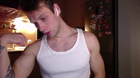 Snapshot of king_pong chatting on January 7, 9:39 pm king_pong online show from January 7, 9:39 pm