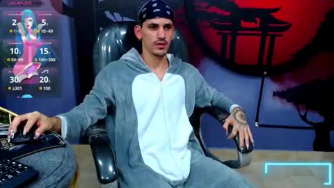 Snapshot of king_voy chatting on October 22, 3:29 am king voy online show from October 22, 3:29 am