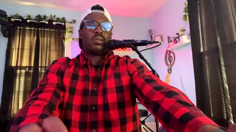 Snapshot of kingcorbra chatting on December 7, 7:21 pm KC online show from December 7, 7:21 pm