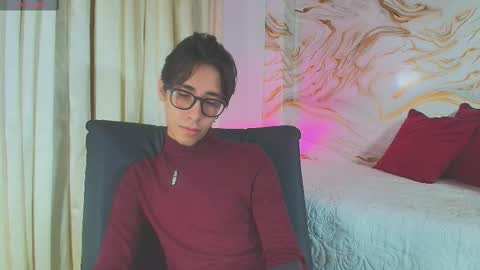 kingdanny_8 online show from February 5, 1:54 am