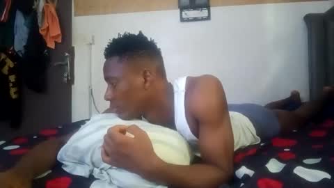 kingemizzy online show from May 6, 7:24 am
