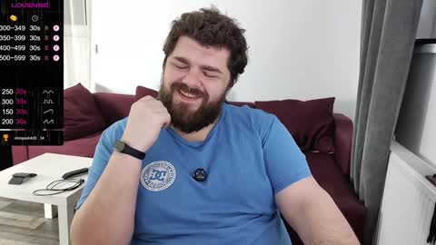 Snapshot of kingmarti chatting on December 19, 11:50 am Marti online show from December 19, 11:50 am