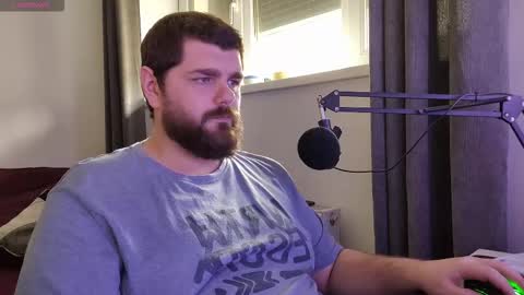 Snapshot of kingmarti chatting on October 8, 9:29 am Marti online show from October 8, 9:29 am