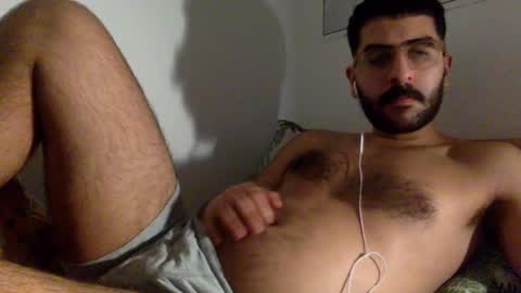 Snapshot of kingofpigs chatting on January 27, 10:49 pm KingofPigs online show from January 27, 10:49 pm