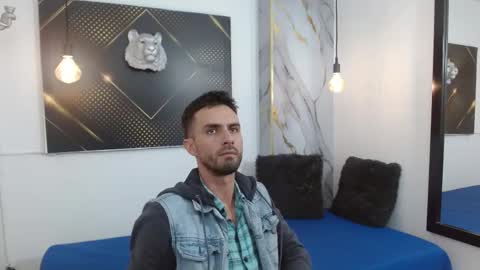 KING  online show from February 26, 3:16 am