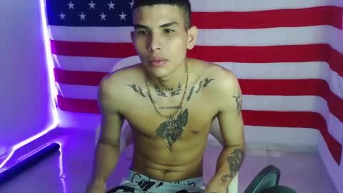 DOMINANT ALPHA KINGS online show from November 12, 7:35 pm