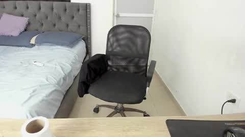 Snapshot of kings_latins chatting on January 7, 7:22 am DOMINANT ALPHA KINGS online show from January 7, 7:22 am