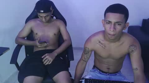 Snapshot of kings_latins chatting on March 16, 7:18 pm DOMINANT ALPHA KINGS online show from March 16, 7:18 pm