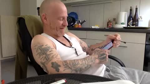 Snapshot of kingsize187 chatting on January 26, 12:11 pm kingsize online show from January 26, 12:11 pm