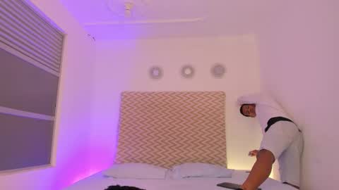 sebastian online show from October 31, 11:22 am