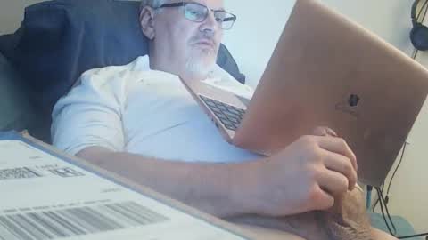 kingtongue10 online show from January 6, 10:23 pm