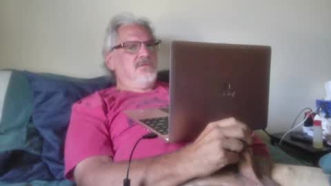 kingtongue10 online show from June 11, 8:40 pm