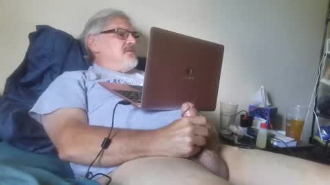 kingtongue10 online show from June 19, 9:07 pm