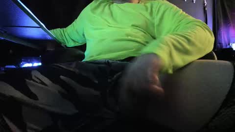 kingtyrant208 online show from November 20, 11:10 am