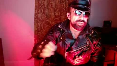 Snapshot of kinkster303 chatting on March 29, 2:44 am Kinkster online show from March 29, 2:44 am