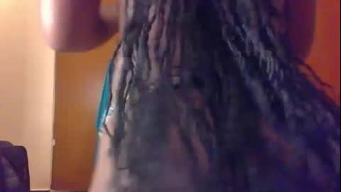 Snapshot of kinky_pixie chatting on September 18, 8:00 pm Pixie online show from September 18, 8:00 pm