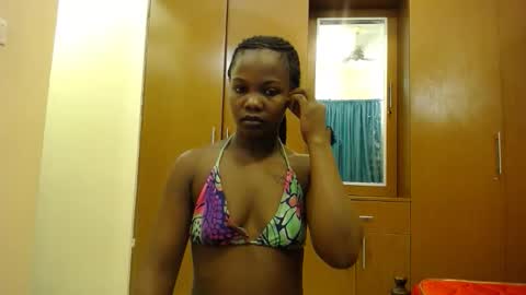 Snapshot of kinky_pixie chatting on September 26, 8:02 pm Pixie online show from September 26, 8:02 pm