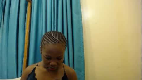 Snapshot of kinky_pixie chatting on October 10, 4:50 pm Pixie online show from October 10, 4:50 pm