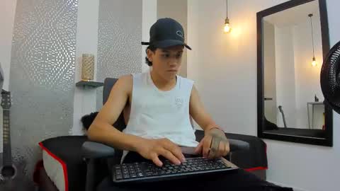   online show from September 10, 7:25 pm