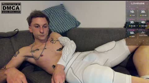 Snapshot of kinky_spidey chatting on December 29, 5:01 pm kinky_spidey online show from December 29, 5:01 pm