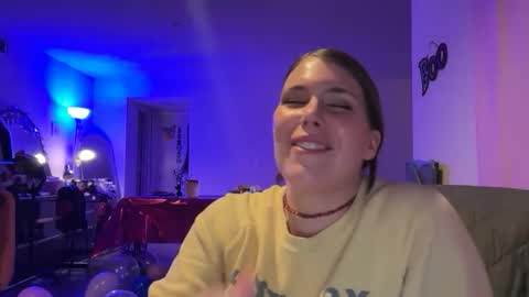 kinkycreative online show from January 13, 5:02 am