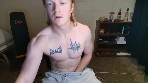 Snapshot of kinkycrusader chatting on December 15, 3:00 am Fabio online show from December 15, 3:00 am