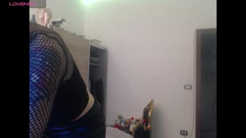 Snapshot of kinkyerikat chatting on September 29, 12:16 am Anya online show from September 29, 12:16 am