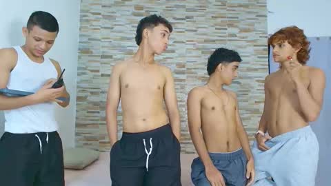 Snapshot of kinkyhousexxx chatting on February 1, 10:52 pm kinkyhousexxx online show from February 1, 10:52 pm