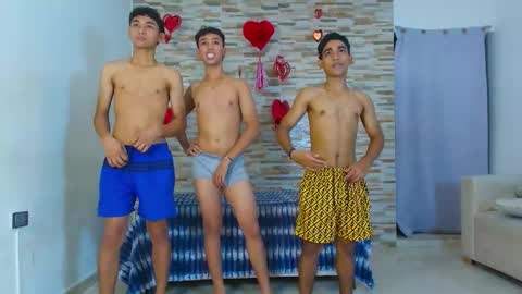 Snapshot of kinkyhousexxx chatting on March 6, 1:24 am kinkyhousexxx online show from March 6, 1:24 am