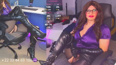 Snapshot of kinkyjessica_xd chatting on December 13, 5:10 pm JessicaXD online show from December 13, 5:10 pm