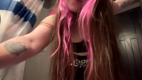 kinkykitty1997 online show from April 3, 4:21 am