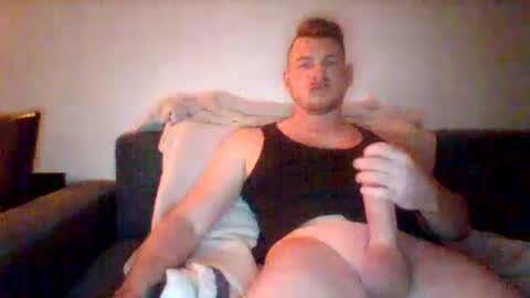 kinkylionboy online show from January 28, 5:03 pm