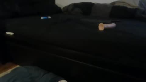 Snapshot of kinkysubmtl chatting on December 22, 7:00 am kinkysubmtl online show from December 22, 7:00 am