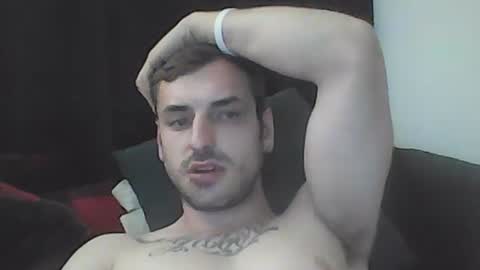 Snapshot of kinkyvibesxxx chatting on December 16, 3:51 am kinkyvibes online show from December 16, 3:51 am