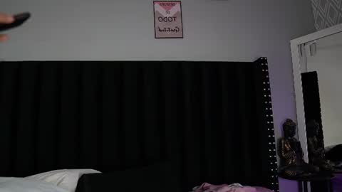 kinkywildmilf online show from June 27, 8:03 pm