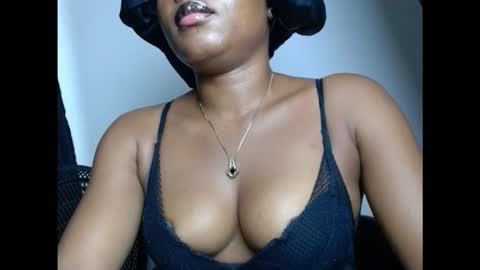 kinkyxxnasty online show from November 18, 11:25 am