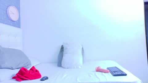 kinkyy_redhead online show from May 15, 11:17 am
