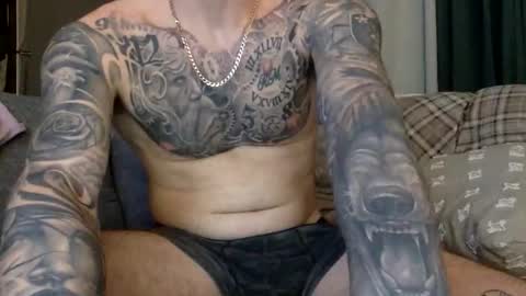 Snapshot of kinnkybwc chatting on March 26, 2:06 am kinnkybwc online show from March 26, 2:06 am