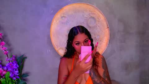 Snapshot of kinsleybrown chatting on March 24, 4:17 am CALL ME KINSLEY online show from March 24, 4:17 am