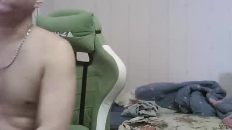 Snapshot of kioto795 chatting on February 21, 1:39 am kioto795 online show from February 21, 1:39 am